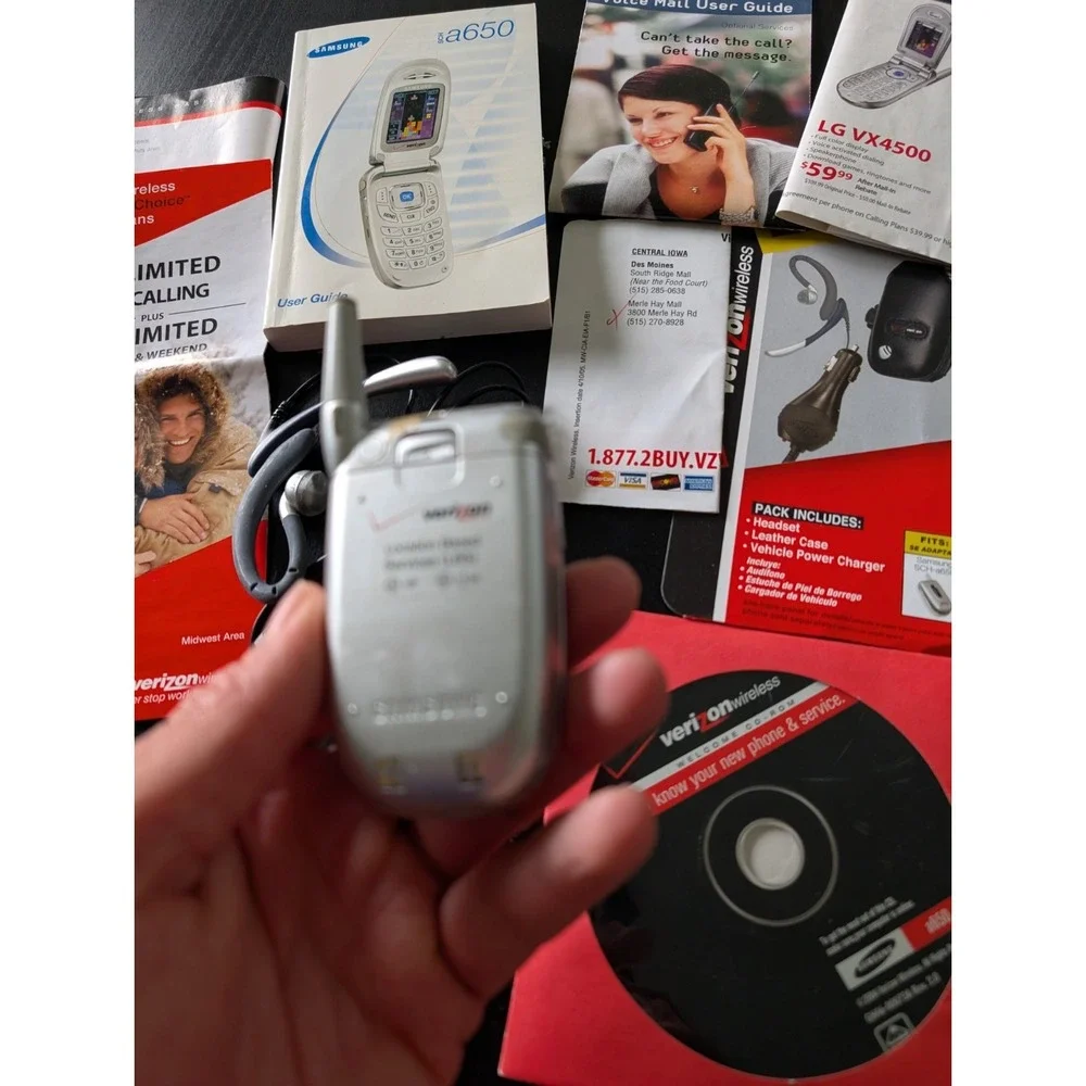 Samsung SCH-A650 - Silver (Verizon) Flip Phone Untested As /‎ Is - Prop Phone